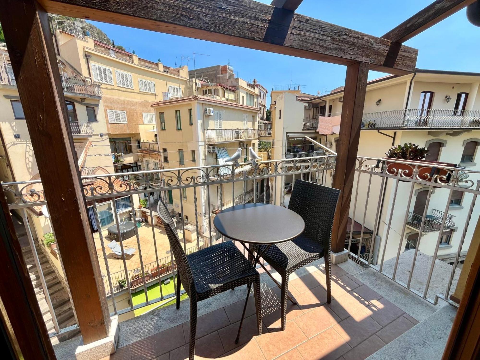 Sole Apartment Taormina Zewnętrze zdjęcie